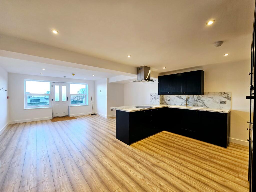 6d794c09-8655-48bf-b594-02ea9069f843