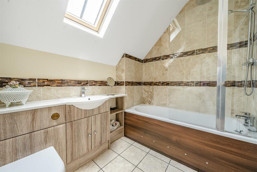 32a High Street, Paulerspury