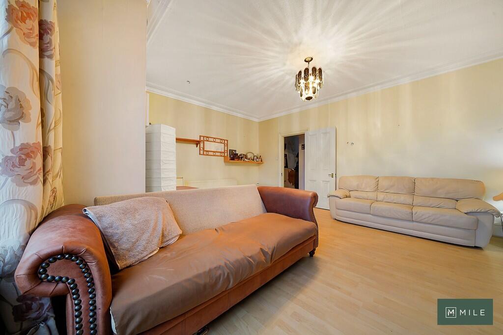 Flat B, 20 Lushin...