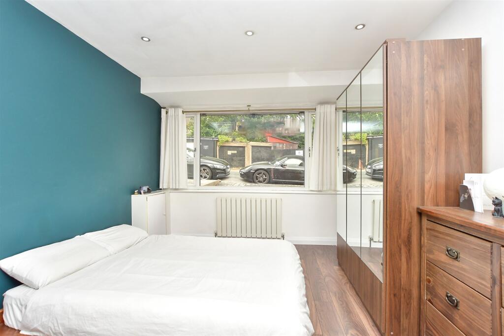 Living/ Kitchen/ Sleeping Area