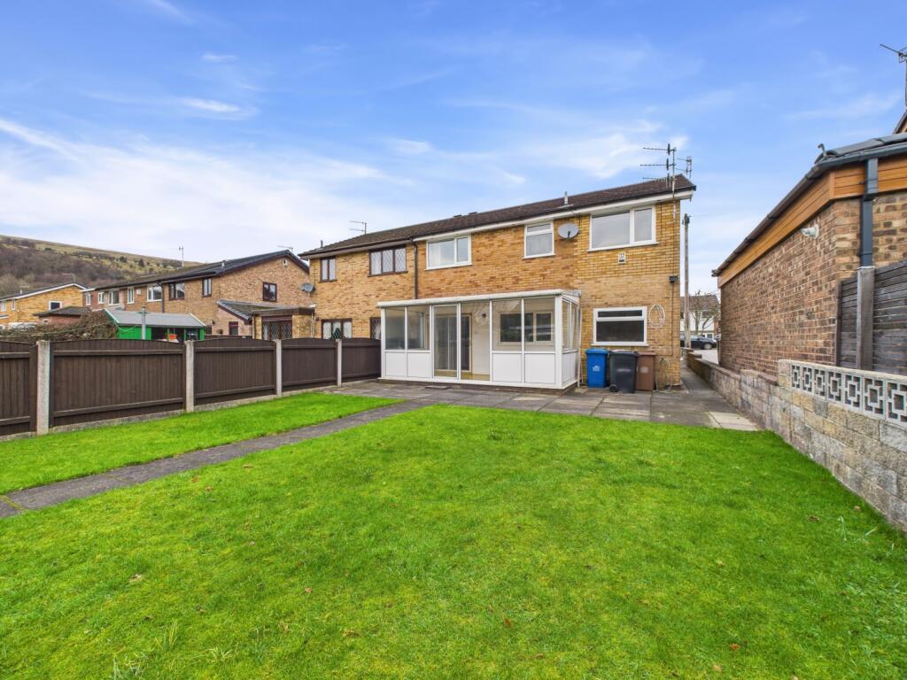 CAM02093G0-PR0068-STILL035