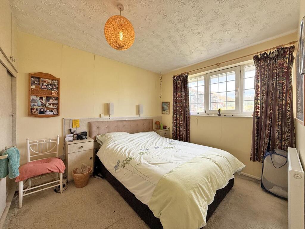 Rigdale Close 17 - Bed 1 FRONT PAGE.jpg