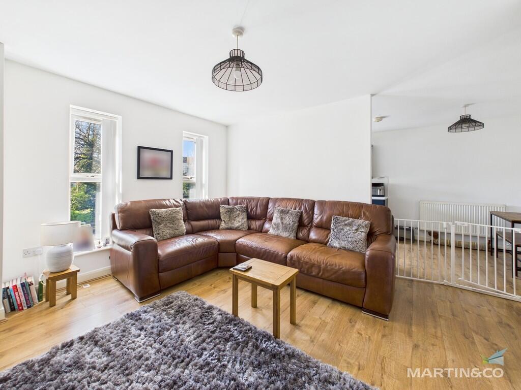 CAM03111G0-PR0272...