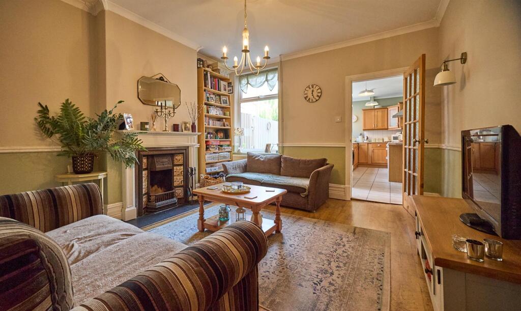 Rear Lounge