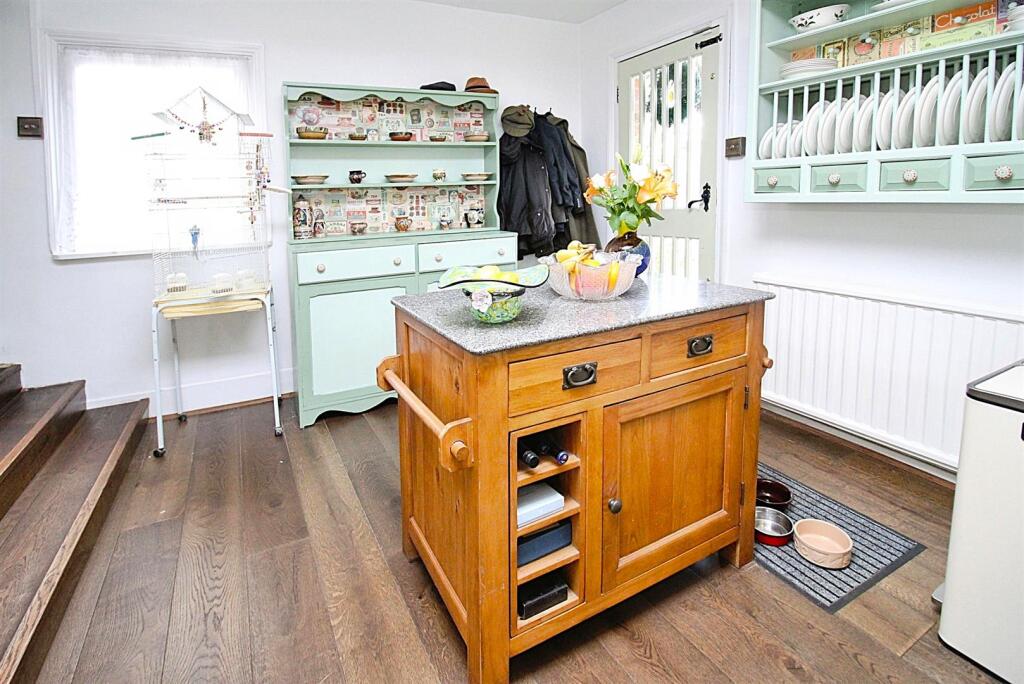 Kitchen/Breakfast Room