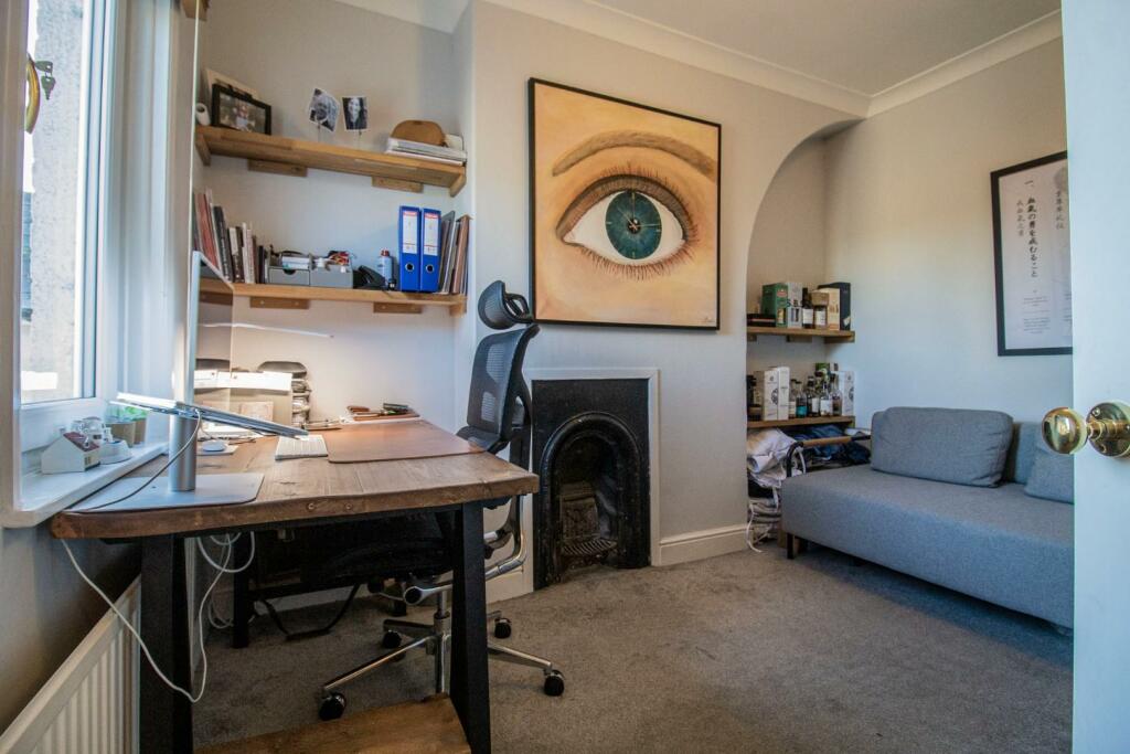 3 Victoria Street [Bedroom Four] 02.jpg