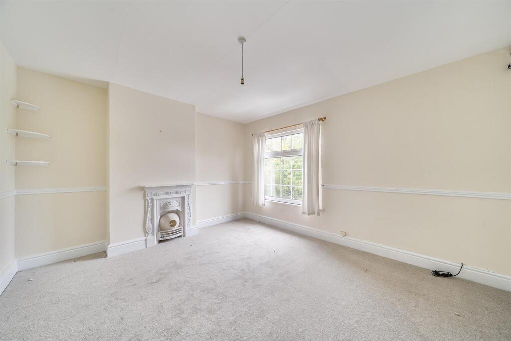 114 Main Street, Swannington