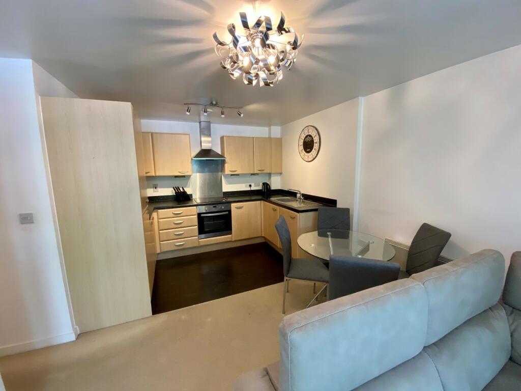 Kitchen/Dining Area