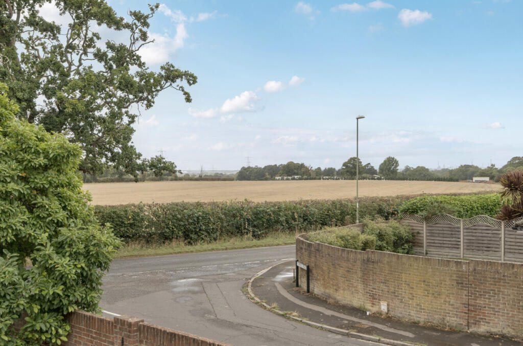 1348571-3-68b6d3f...