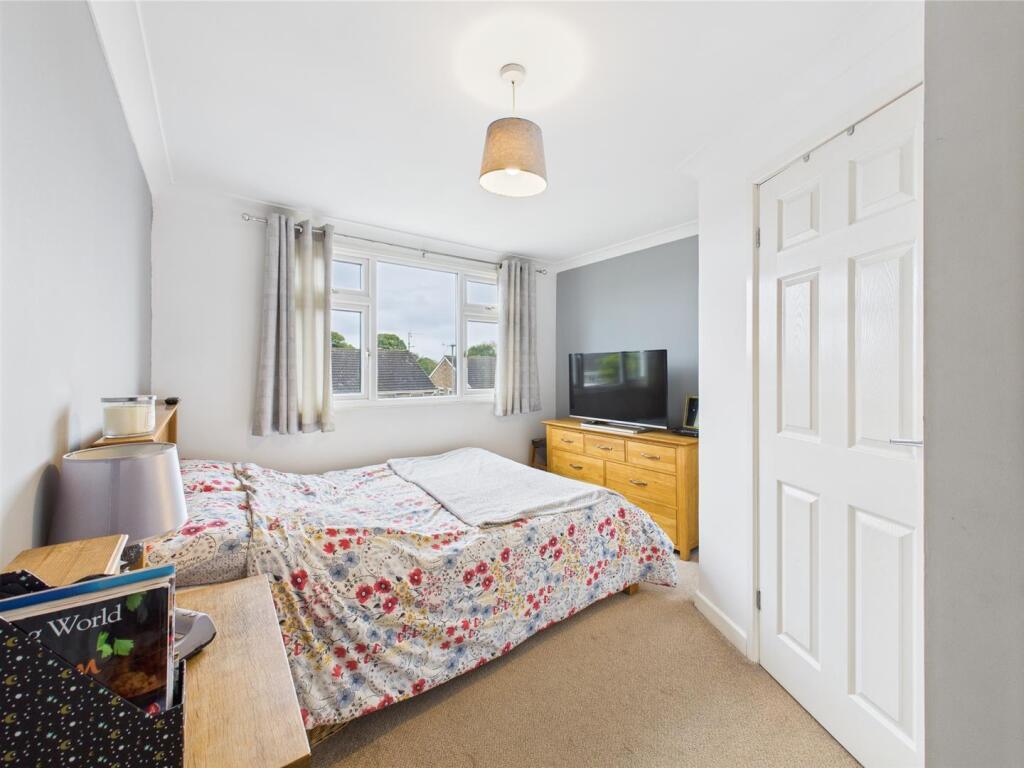 Bedroom: