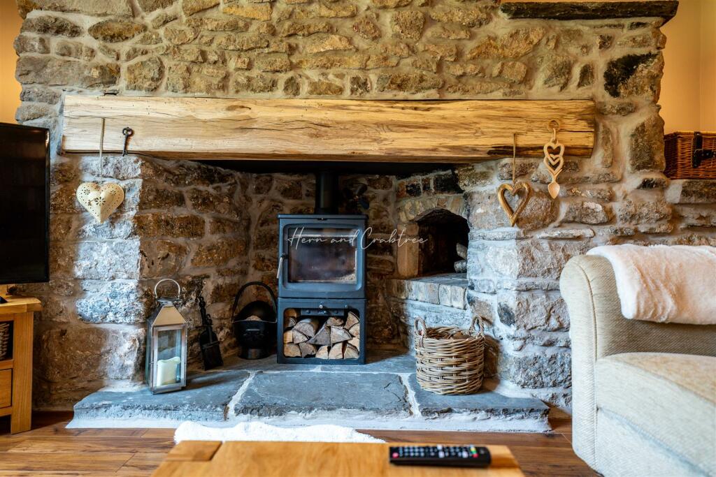 Rhiwbina Hill, Cardiff, HernCrabtree (12).jpg