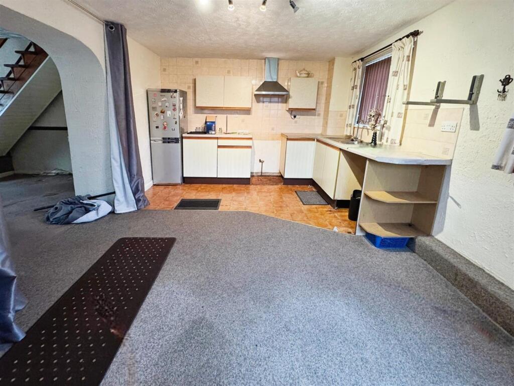 editedimage-53333a1e-7dca-482d-9cb4-6ce4591b9cc1 2