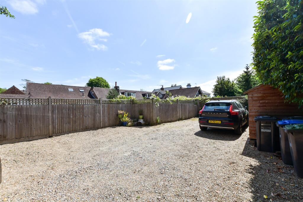 Driveway/Parking