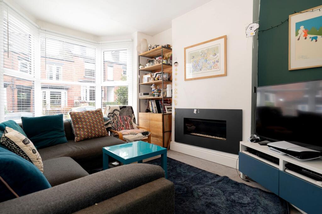 LIVING ROOM KITCHEN AND DINER