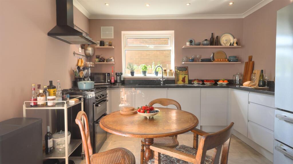 Stuart Crescent Kitchen