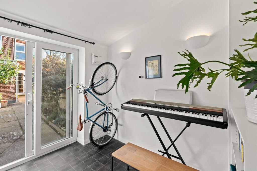 56MertonRoad-008.jpg