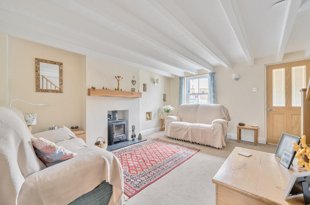 1307226-9-684aa4b...