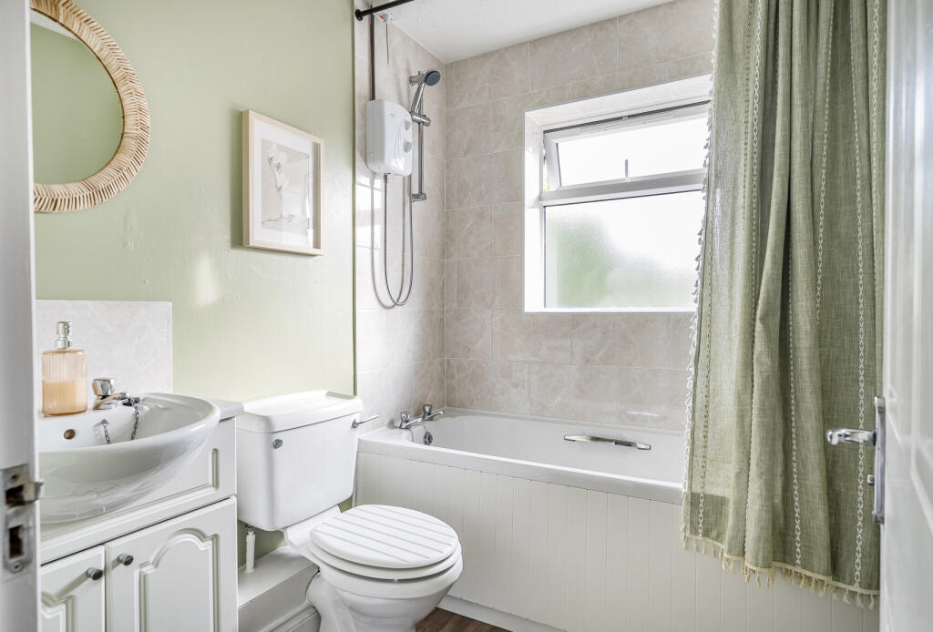 1355131-18-68c998...