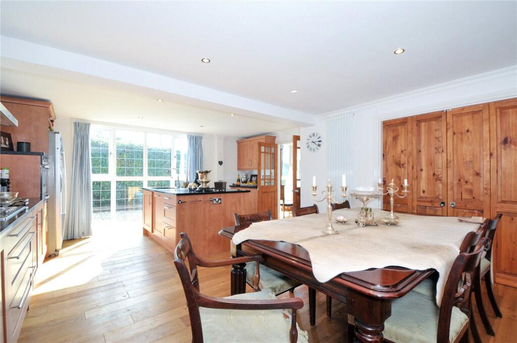 Dining/Family Room
