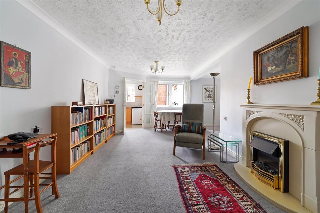 GREENWOOD COURT, 19 (2).jpg