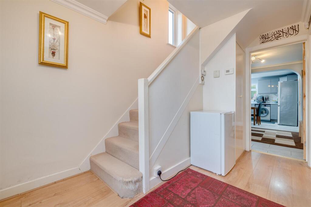 23 Knaresborough Drive-1.jpg