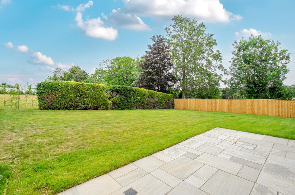 1315694-5-685555c...