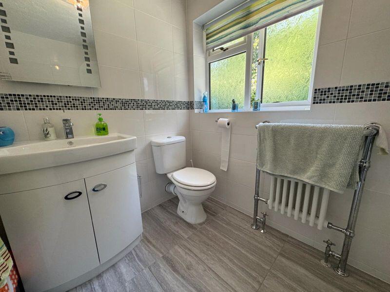 GF Shower Room