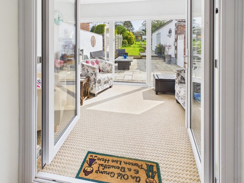 CAM05068G0-PR0014...