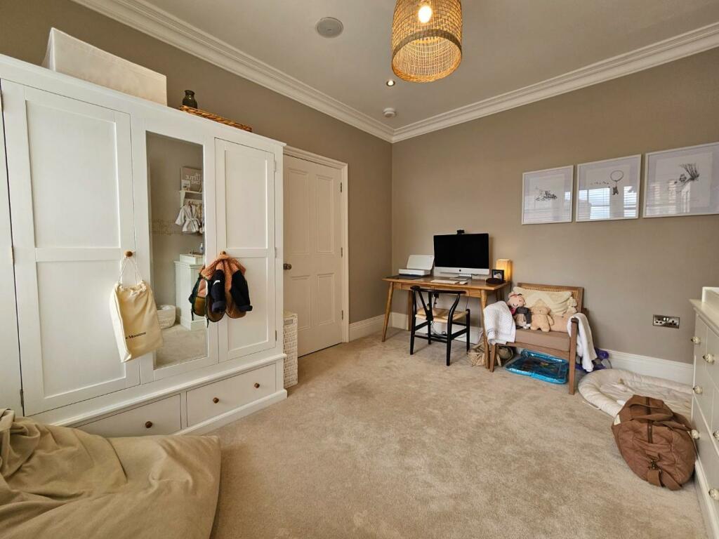 Bedroom 2 Aspect 2
