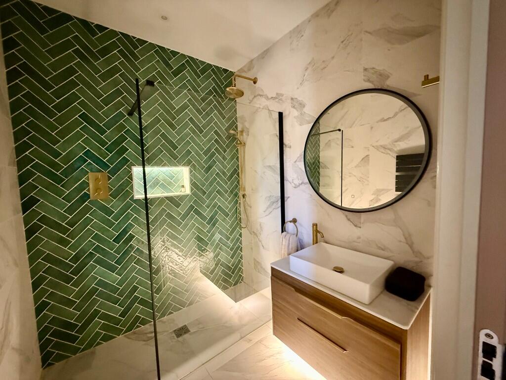 Ensuite
