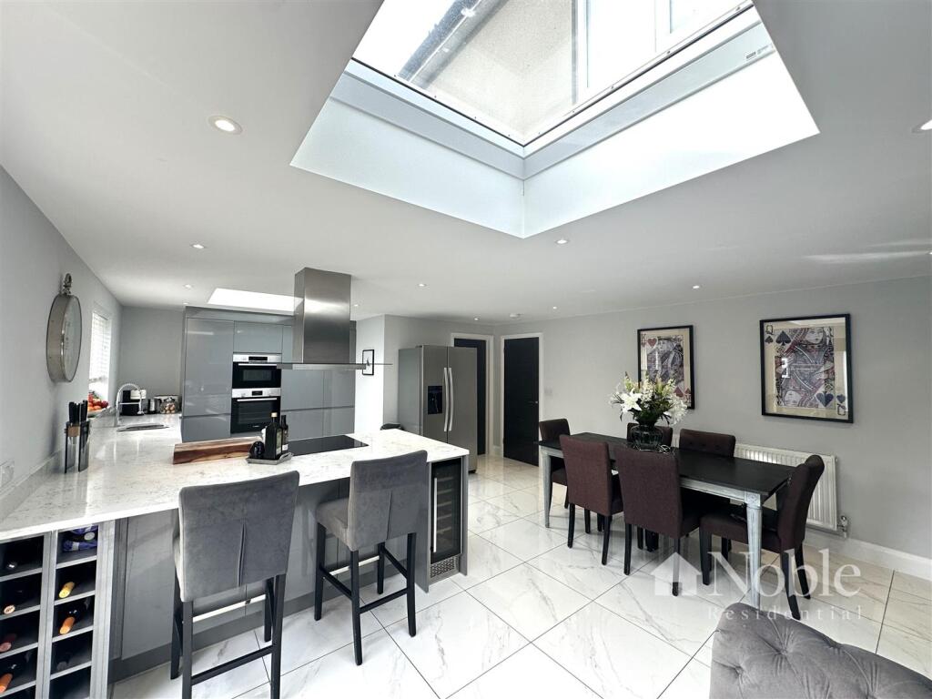 Open Plan Living/Kitchen/Dining Area