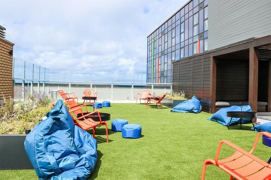 ROOF TERRACE