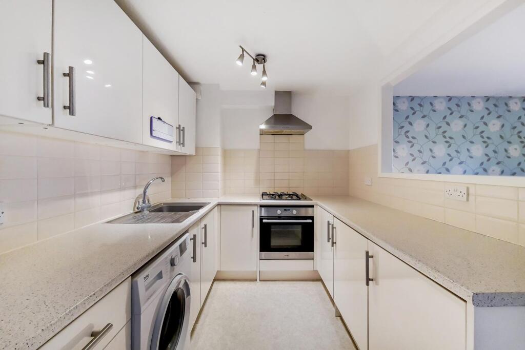2_Kitchen-0.jpeg