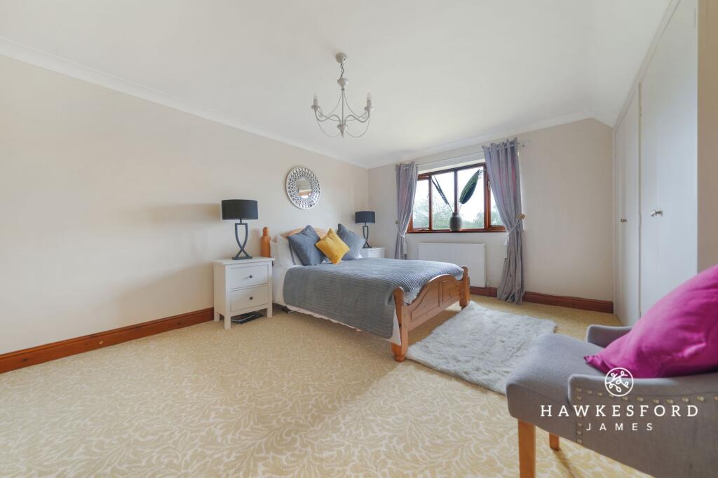 Cellar Hill, Lynsted - Bedroom 1