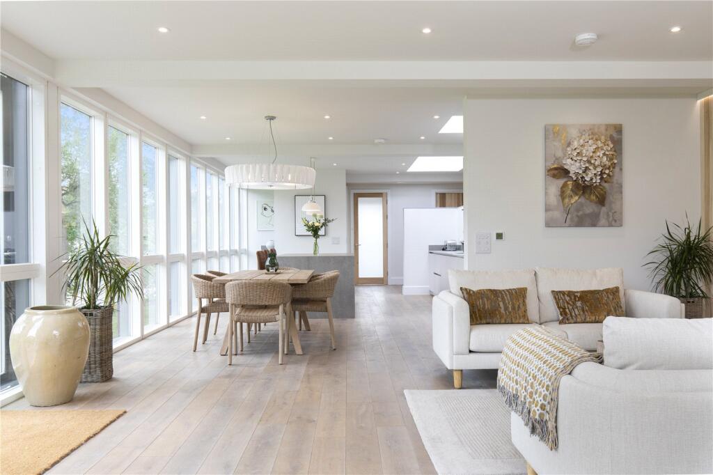 Sitting Area