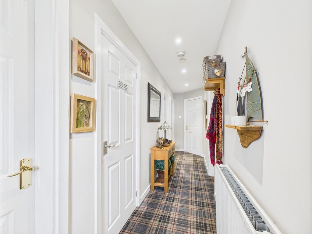 CAM05526G0-PR0011...