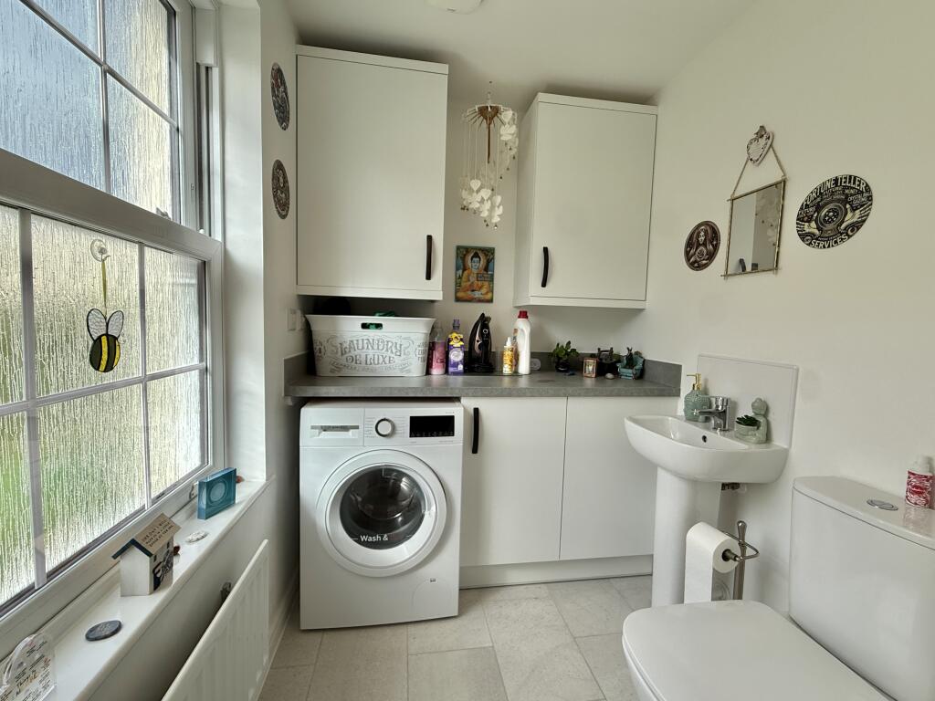 Utility &#43; Cloakroom