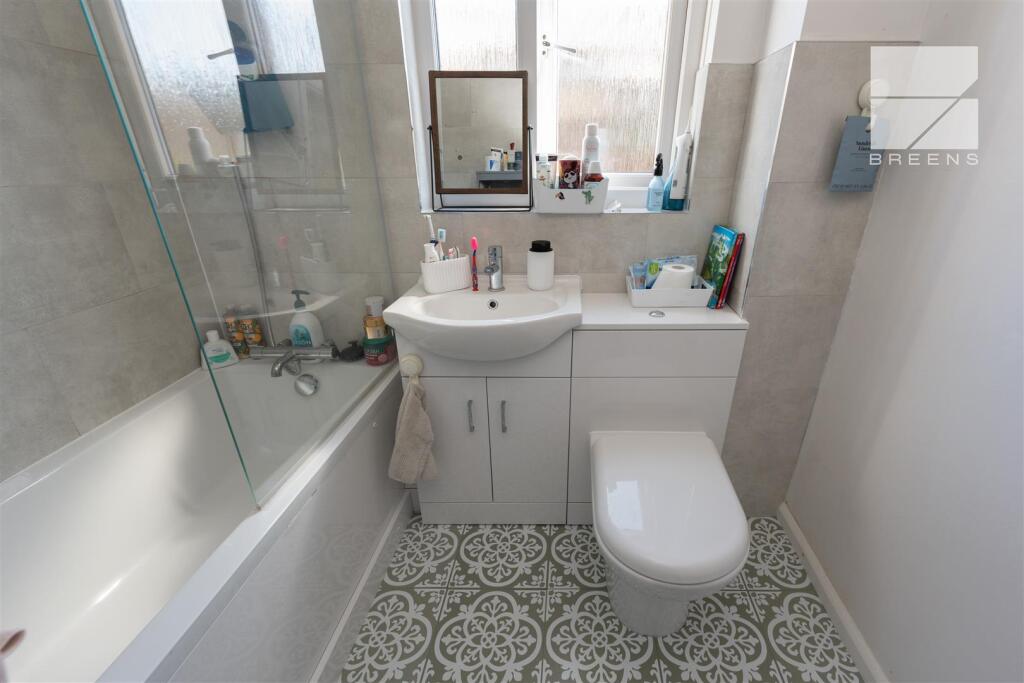 12 Hawthorne Court_0027.jpg