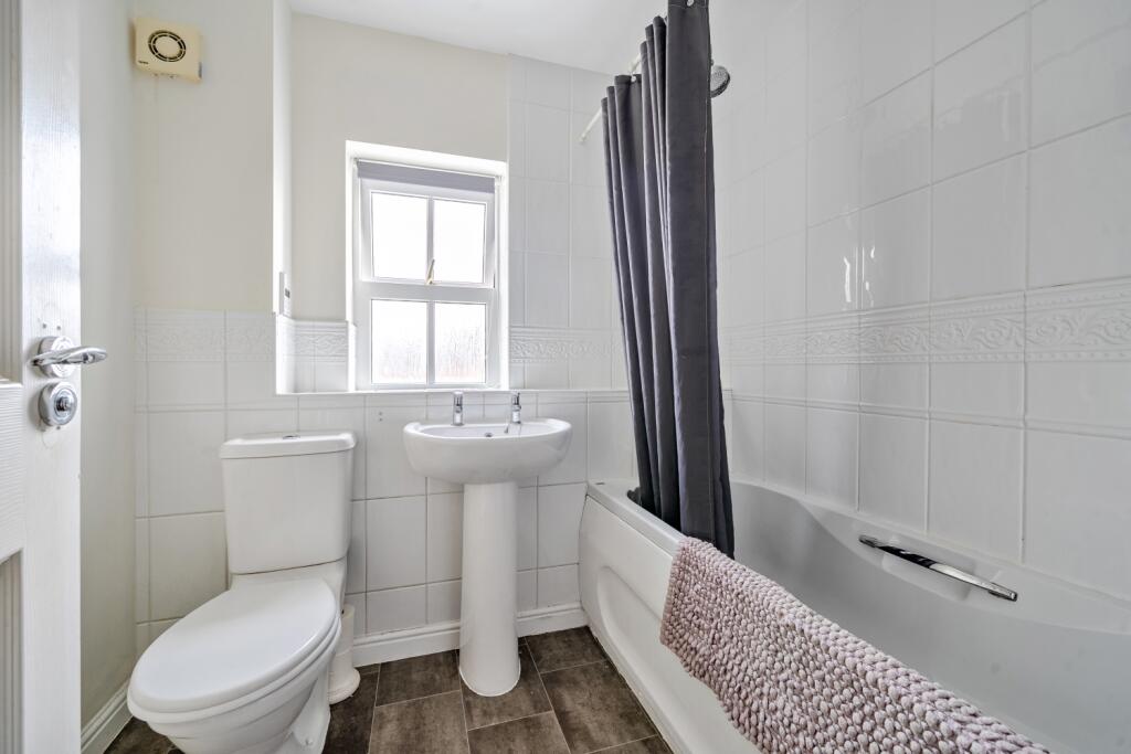 1375841-8-6908aed91af5f