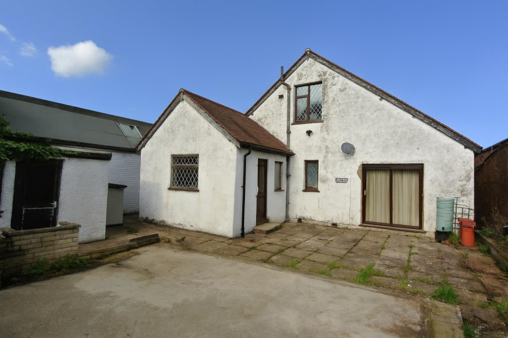 ChatGPT Image Oct 27, 2025, 03_51_53 PM.png