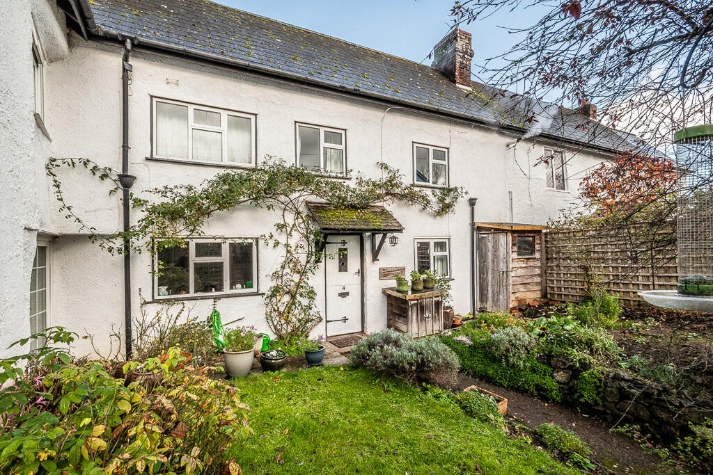 4 Station Road - ...