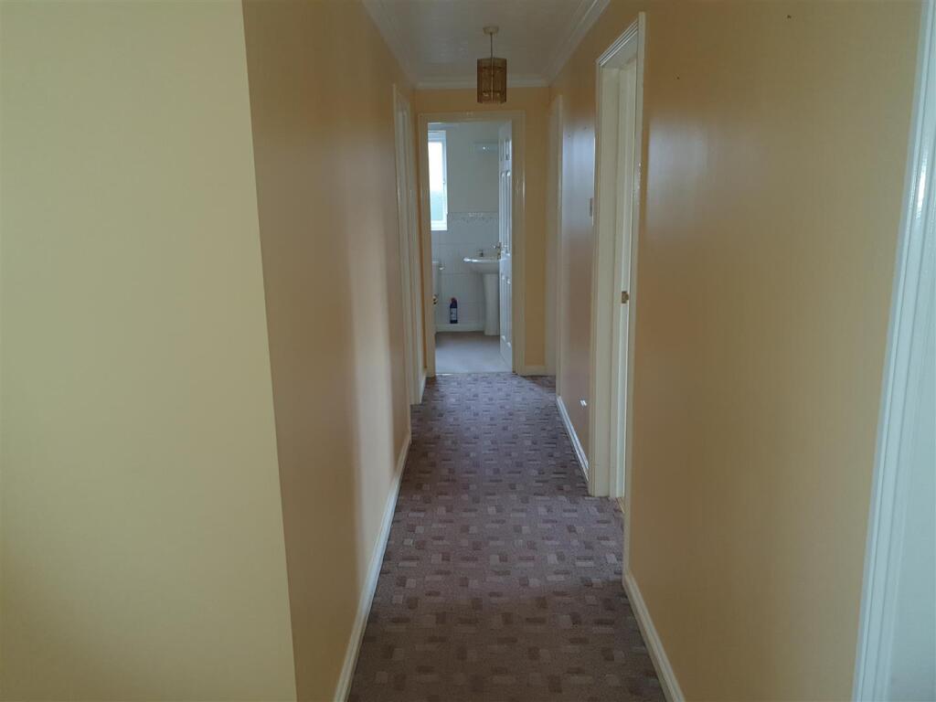 INNER HALLWAY