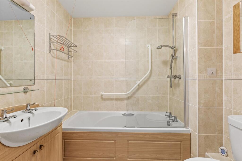 18 Hughenden Court, Penn Road, HP15 7BD-6.jpg