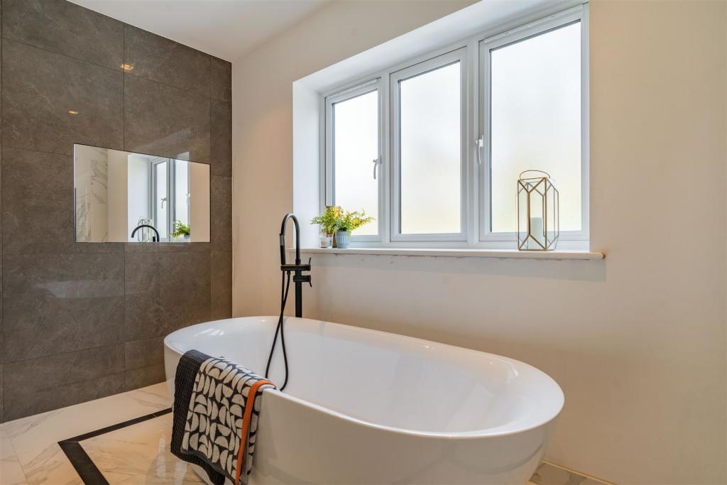 8496053-interior04.jpg