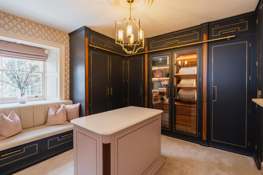 Master Dressing Room