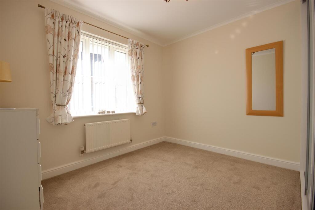 BEDROOM 2 (FRONT)