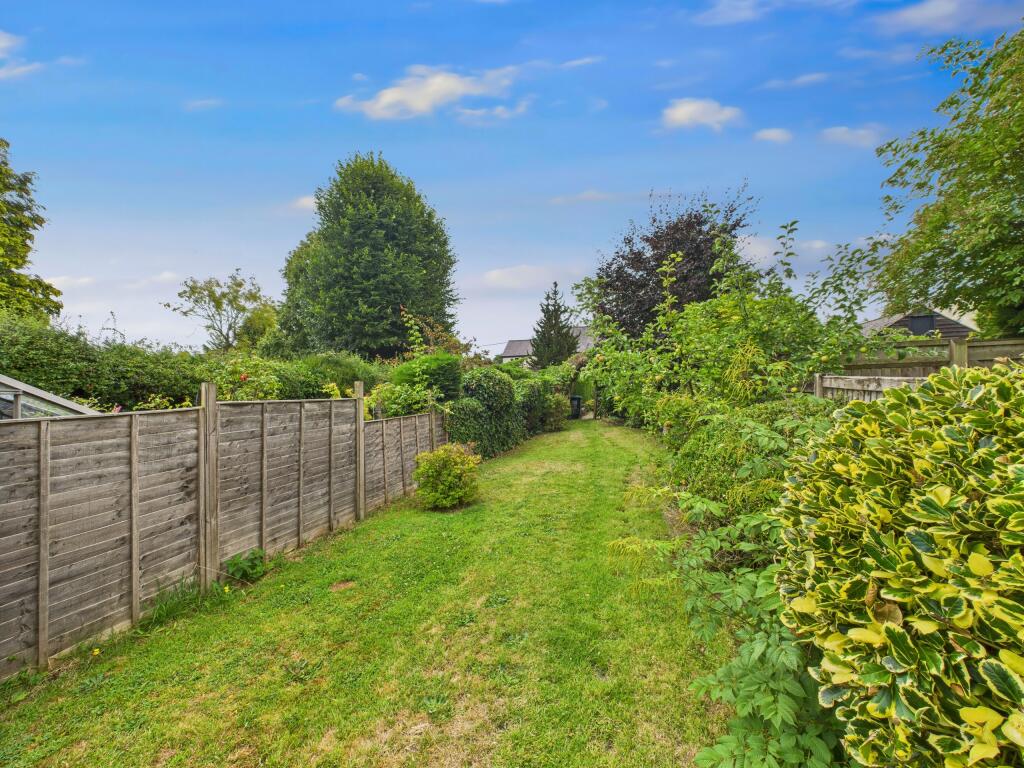 CAM02909G0-PR0453-STILL018