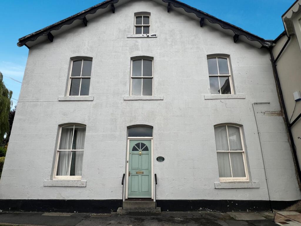 Ground Floor Flat entrance