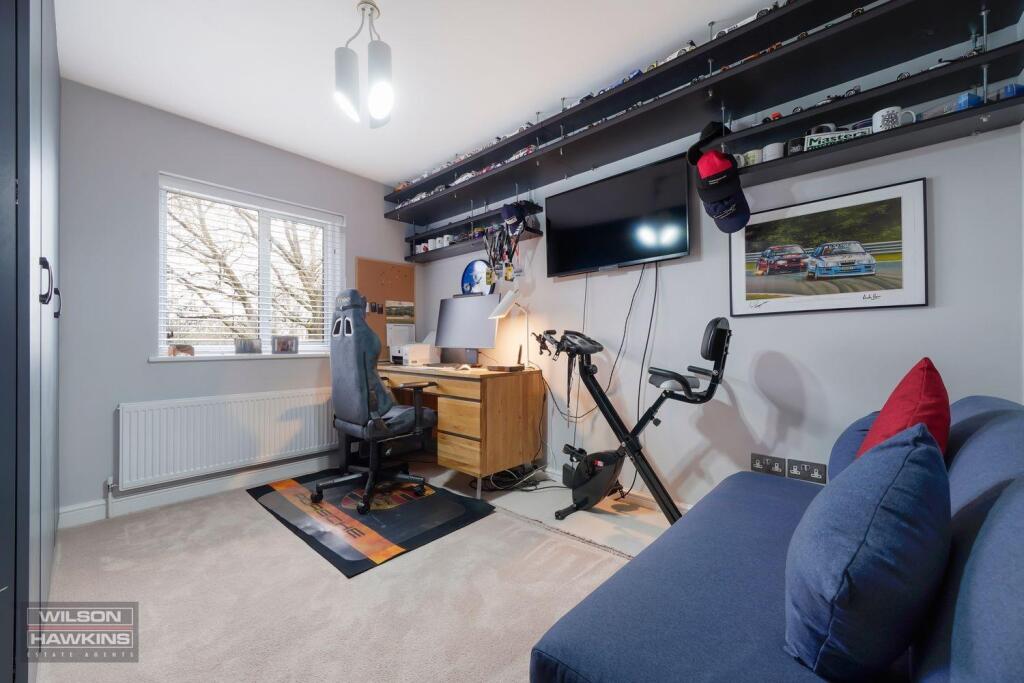 Flat 3, Bermuda House - zLJ110ZfIfnaSE8x9Heh.jpg