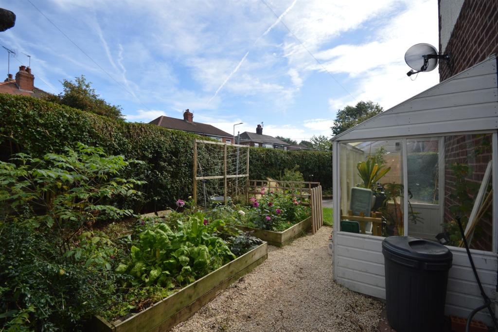 Side garden